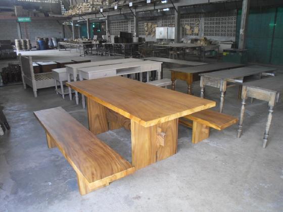 Furniture by solid acacia and US oak 