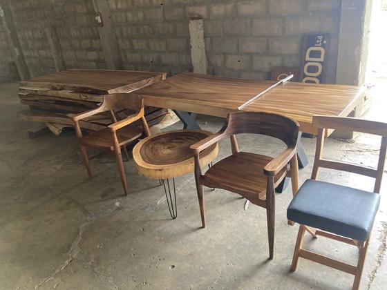 Finishing acacia slabs