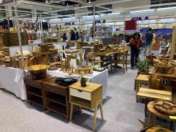 Exhibiting in Lampang December 2023
